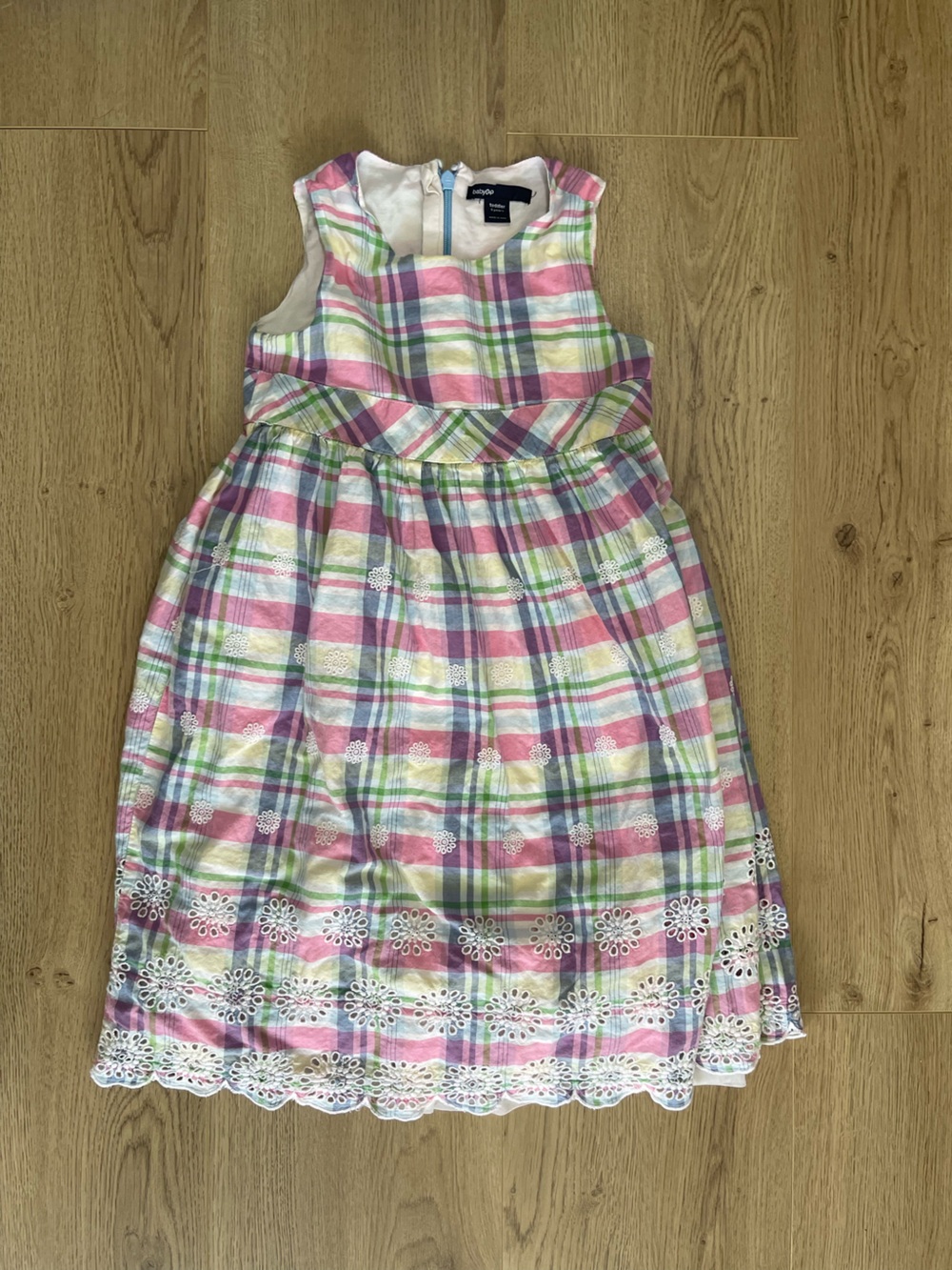 BabyGAP Plaid Eyelet Dress in Pink, Green & Purple (5T)